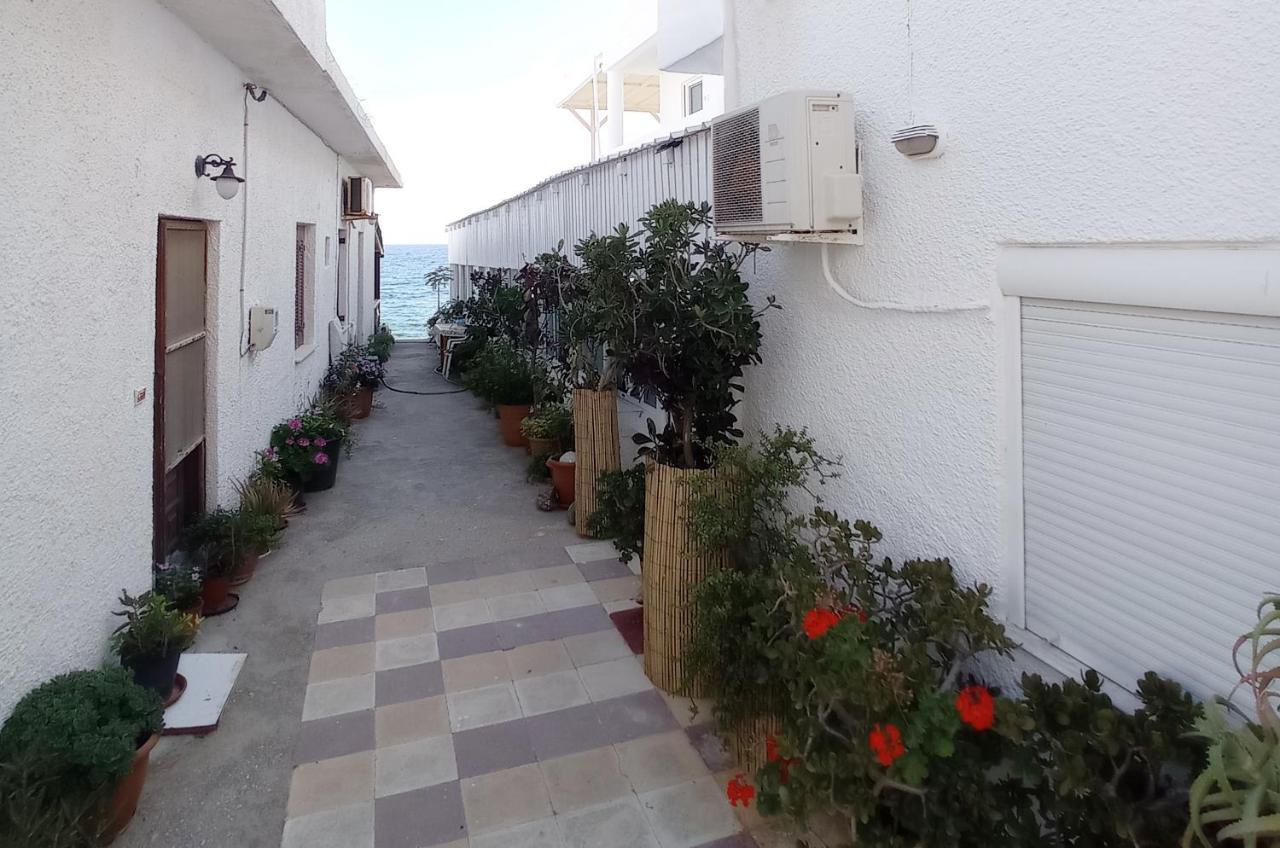 Vista Mare Appartement Koutsourás Buitenkant foto